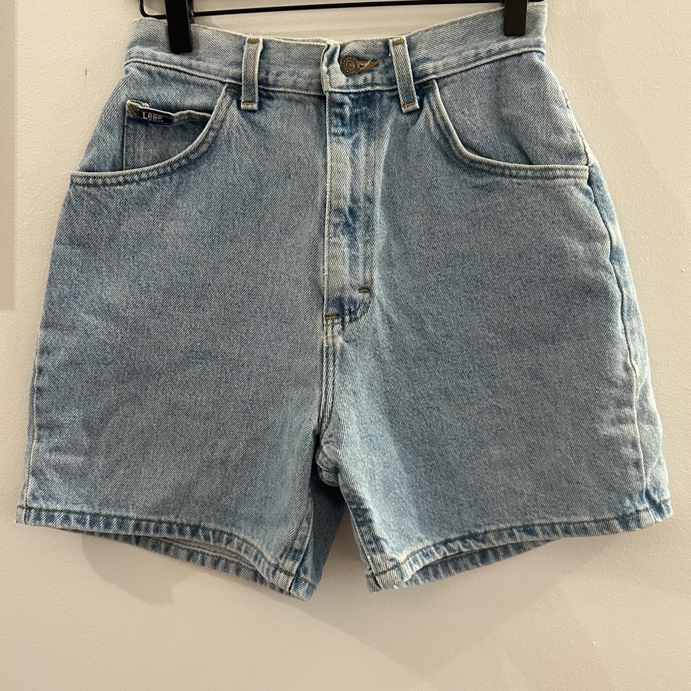 Vintage Lee Denim Shorts Women’s 8 Med 5” Inseam Light Wash 80s 90s Mom Fit High